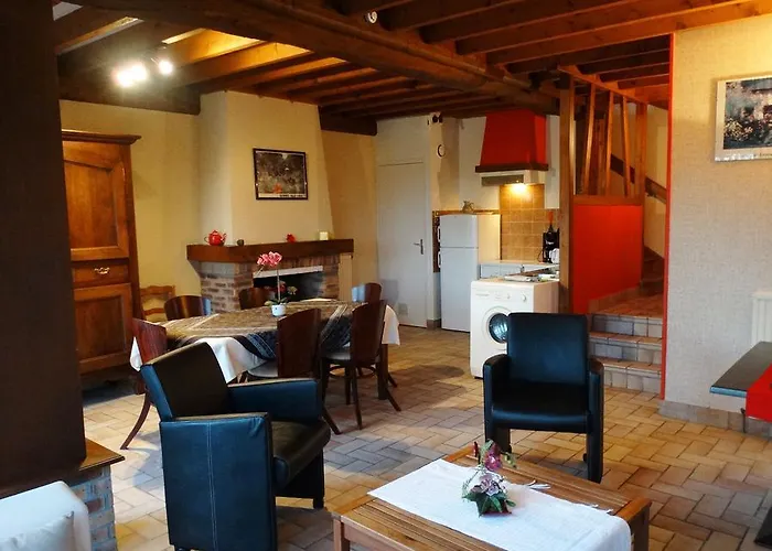 Gites De La Ferme Auberge De Mesauboin