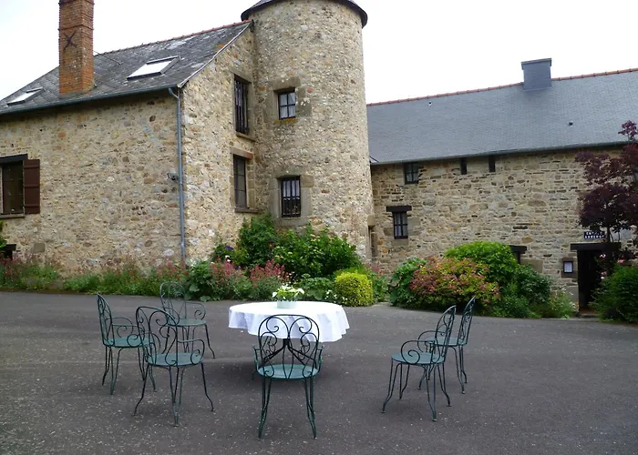 Gites De La Ferme Auberge De Mesauboin