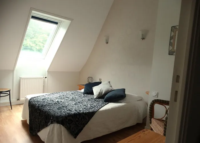 Gites De La Ferme Auberge De Mesauboin