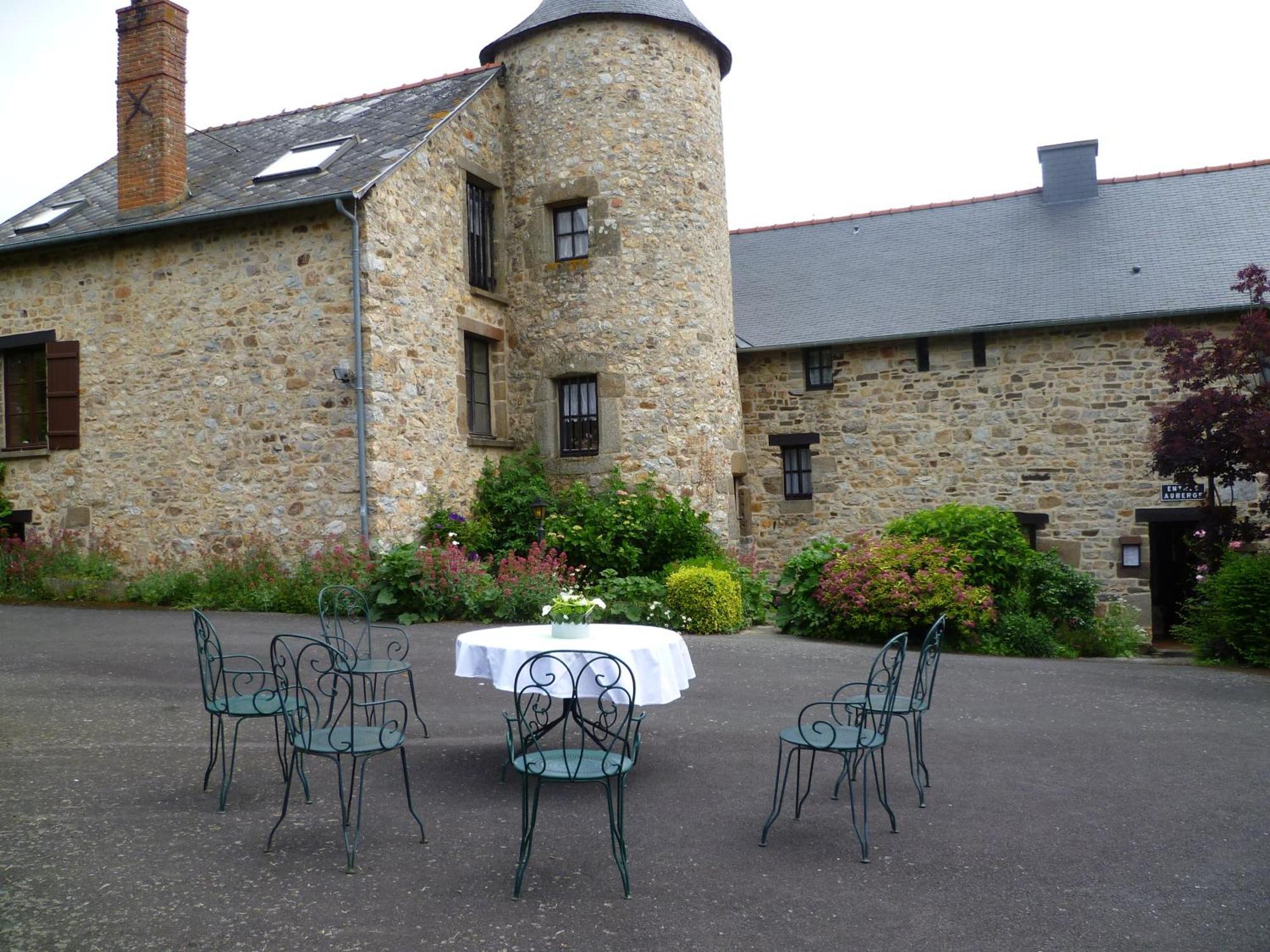 Gites De La Ferme De Mesauboin Holiday home *